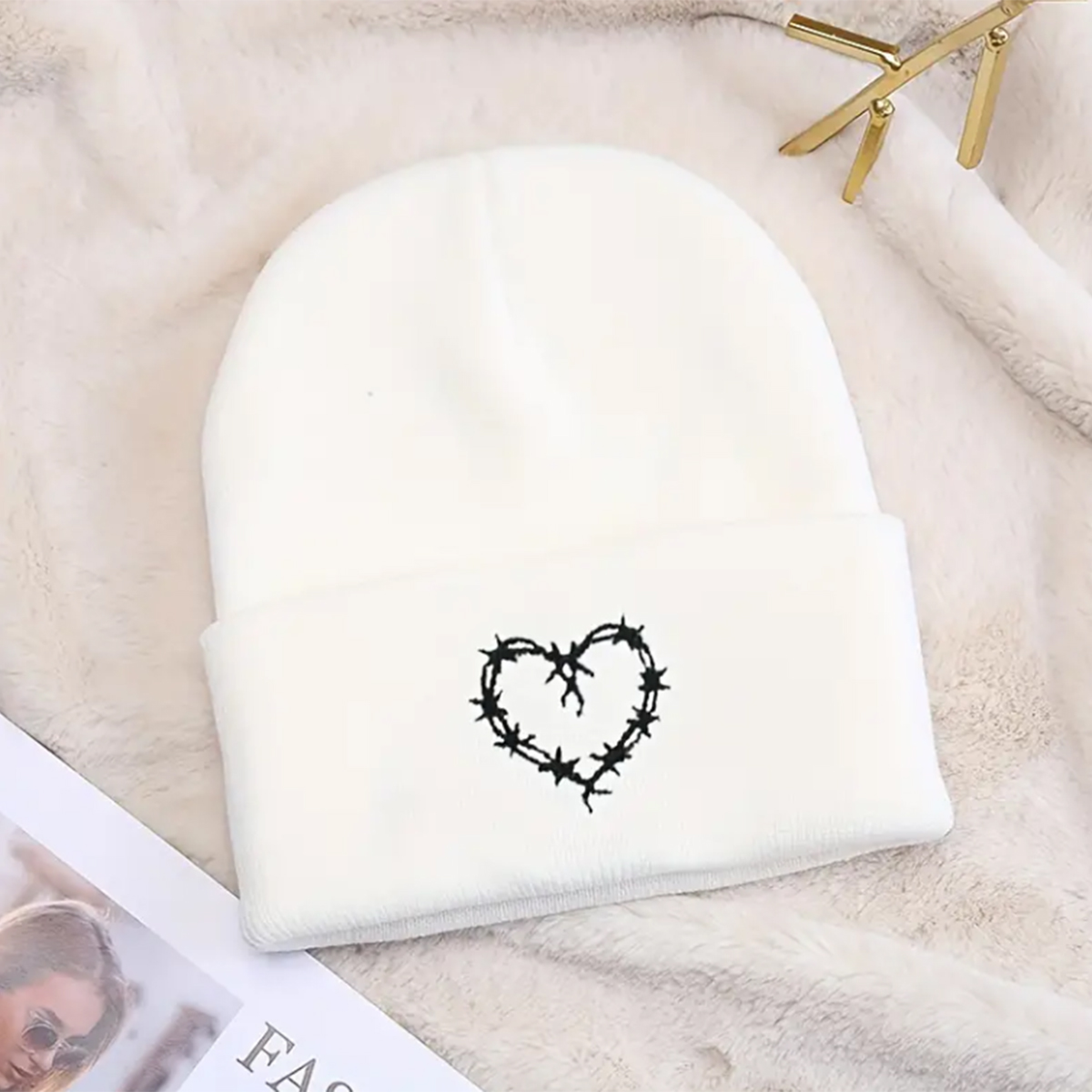 Unisex Simple Style Commute Heart Shape Embroidery Eaveless Beanie Hat display picture 1