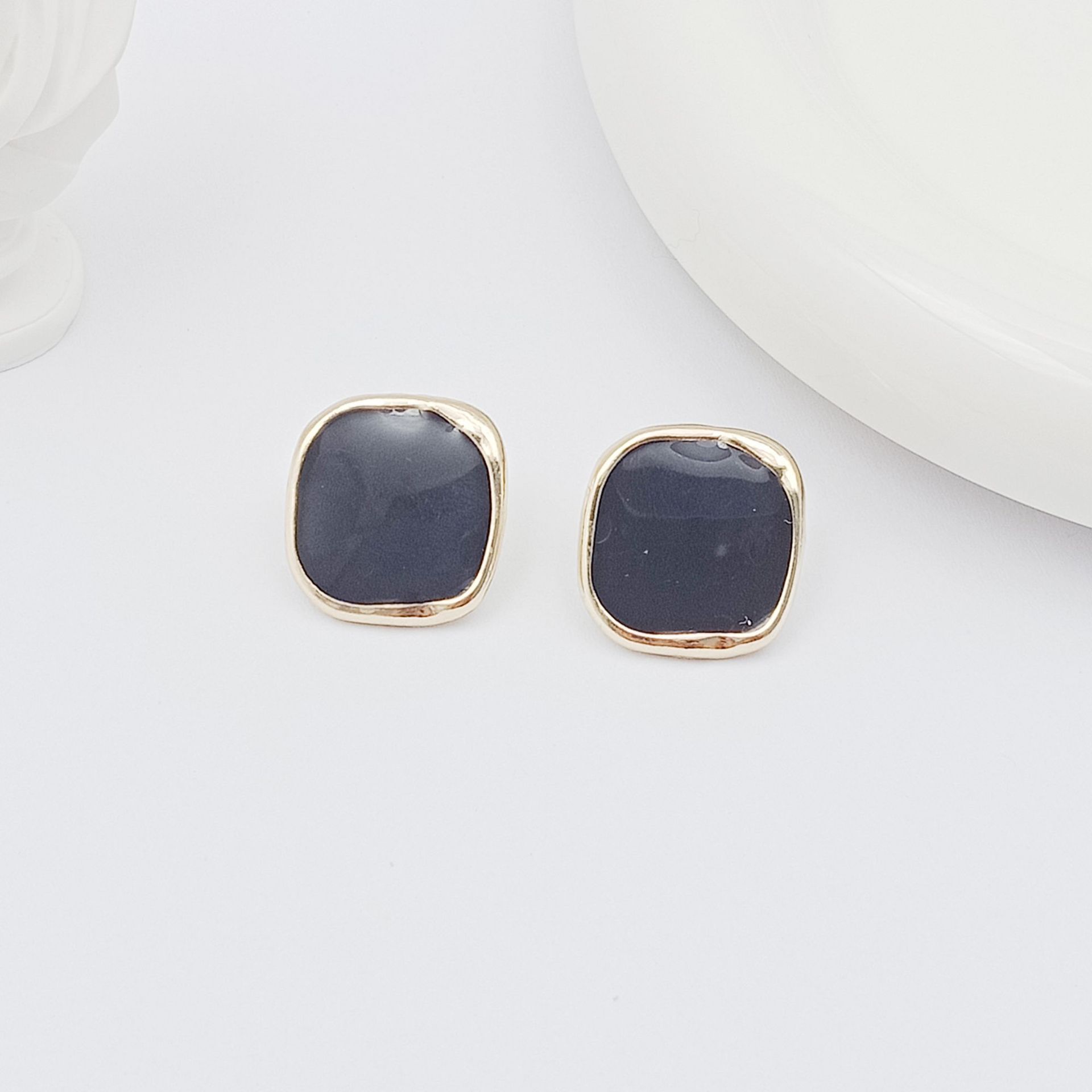1 Pair Simple Style Classic Style Square Stoving Varnish Alloy Enamel Ear Studs display picture 5