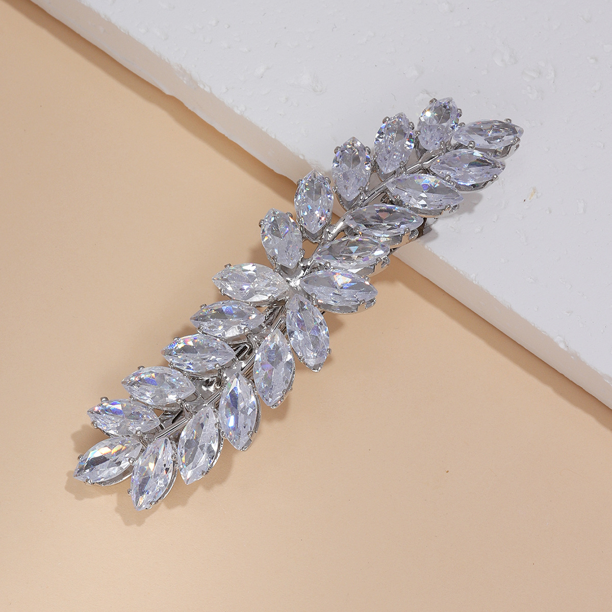 Elegant Leaf Alloy Plating Inlay Zircon Hair Clip display picture 7