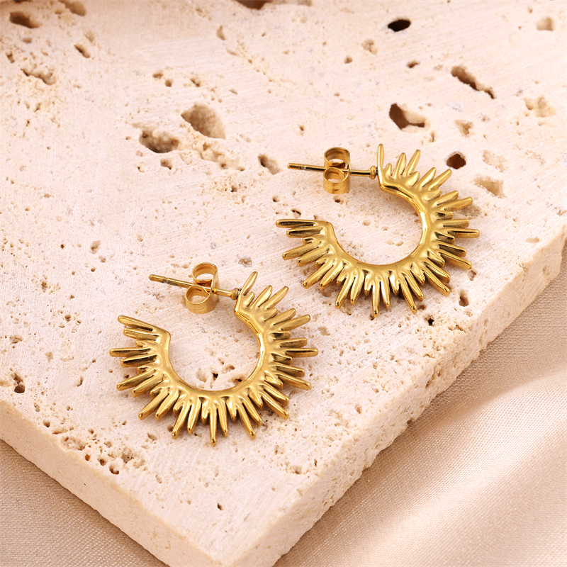 1 Pair Streetwear Sun Plating Stainless Steel 18k Gold Plated Ear Studs display picture 4