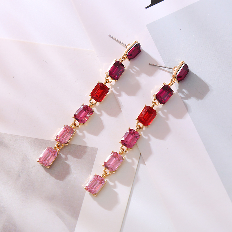 1 Pair Elegant Solid Color Inlay Alloy Rhinestones Drop Earrings display picture 3