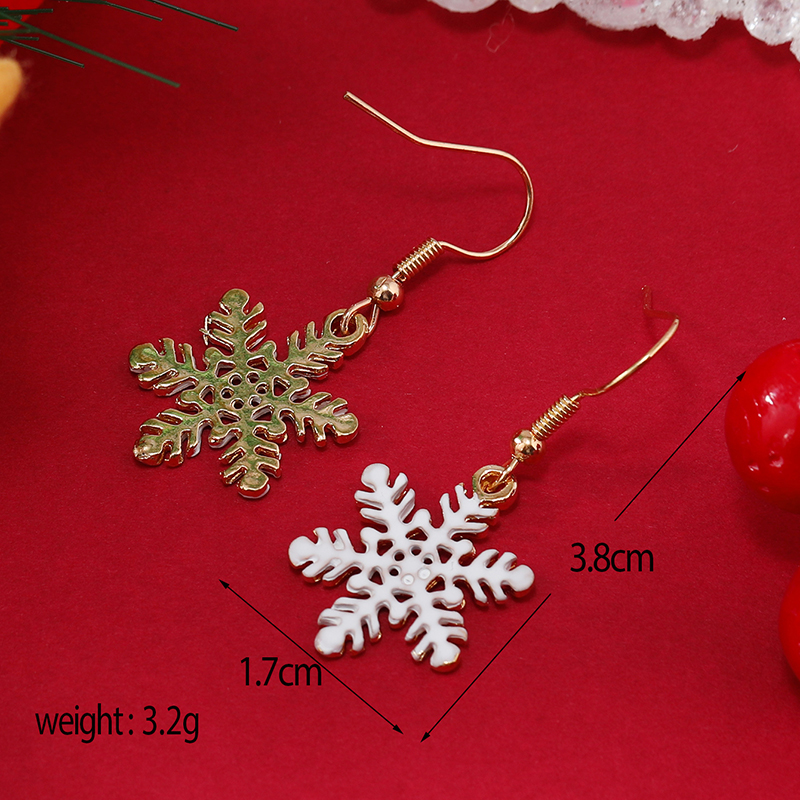 1 Pair Cute Snowflake Enamel Hollow Out Alloy Gold Plated Drop Earrings display picture 4