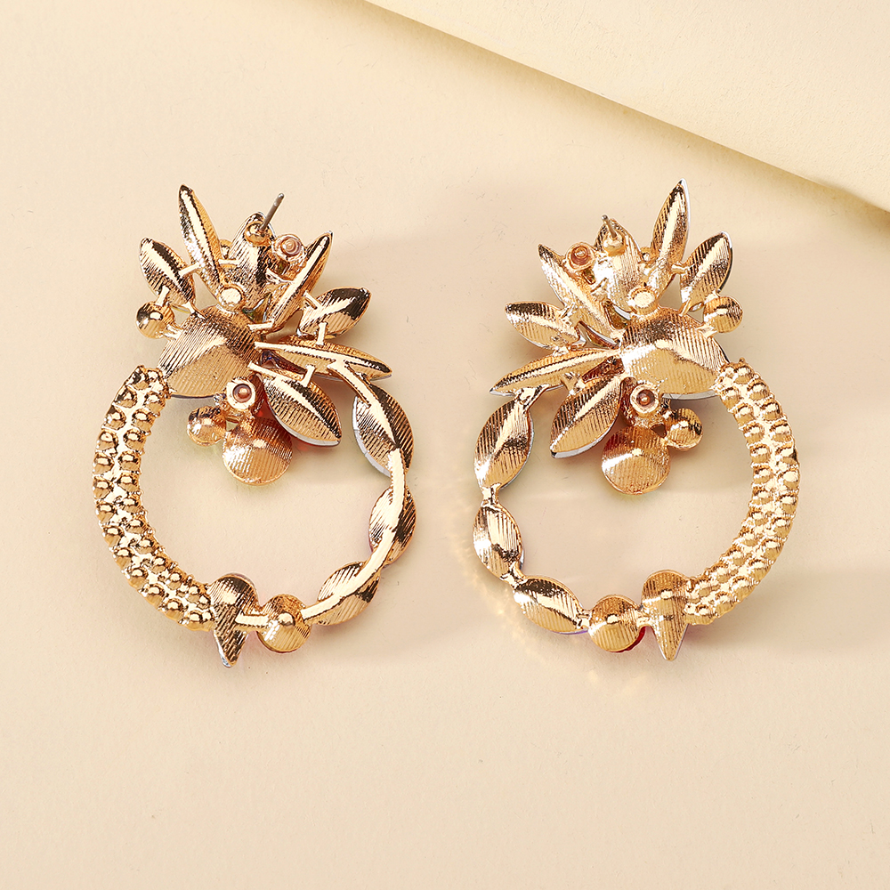 1 Pair Retro Luxurious Ethnic Style Round Flower Layered Hollow Out Inlay Zinc Alloy Glass Ear Studs display picture 3