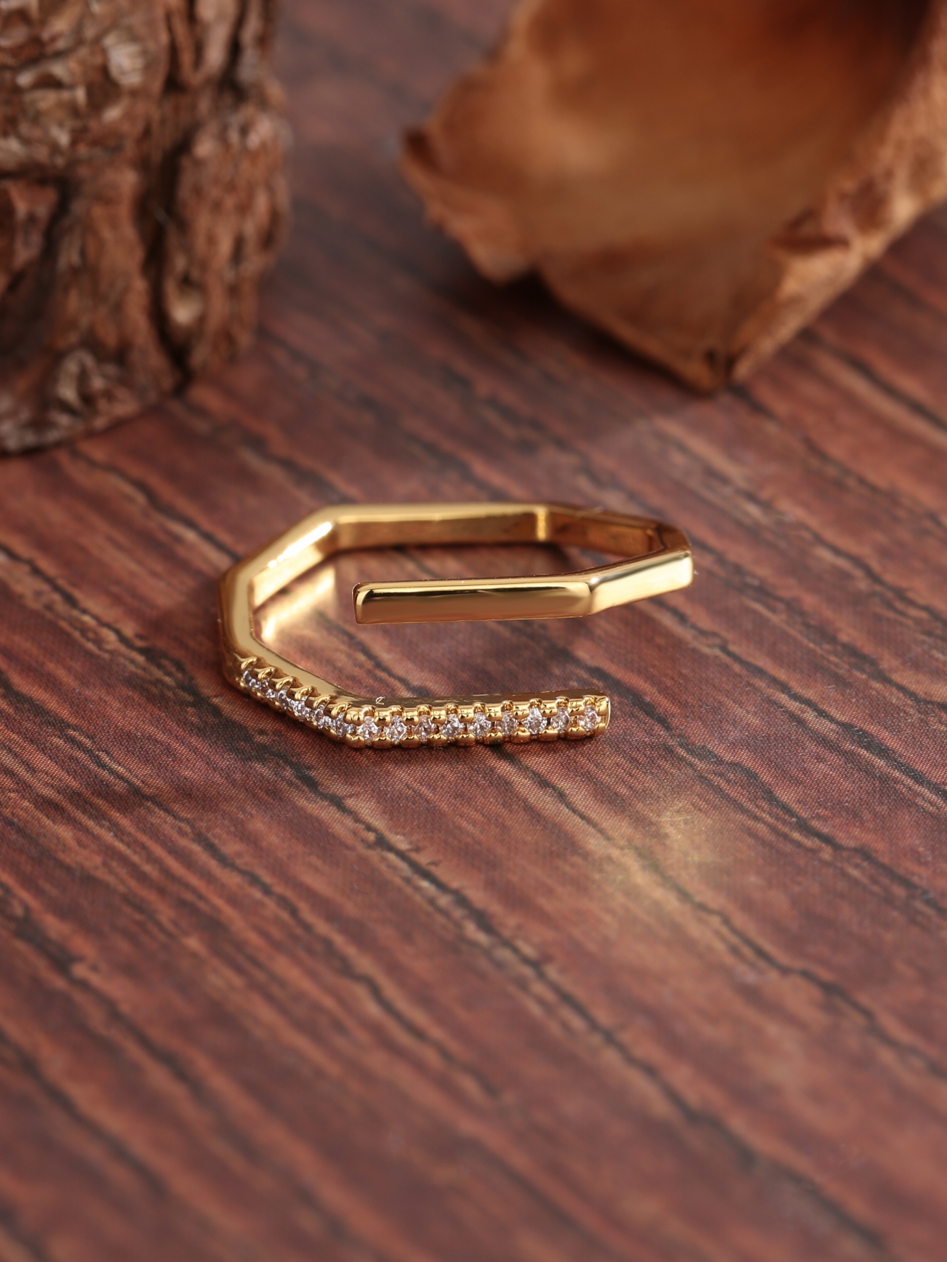 Luxurious Cross Cross Copper 18k Gold Plated Zircon Open Rings In Bulk display picture 3