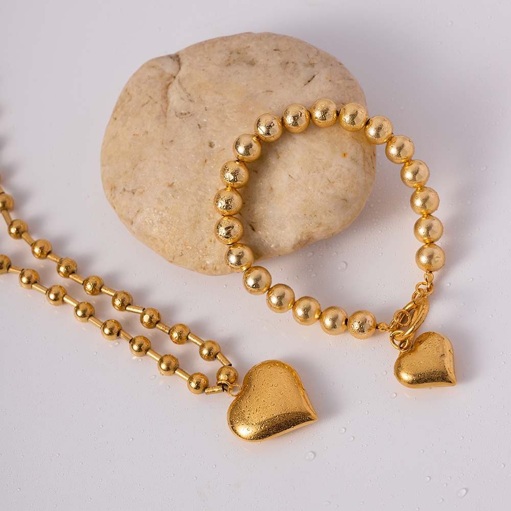 Einfacher Stil Klassischer Stil Herzform Rostfreier Stahl Überzug 18 Karat Vergoldet Armbänder Halskette display picture 4