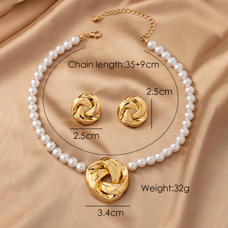 Elegante Dulce Perla Nudo Aleación El Plastico Ferroaleaciones Enchapado Chapado En Oro De 14 Quilates. Mujeres Aretes Collar display picture 4