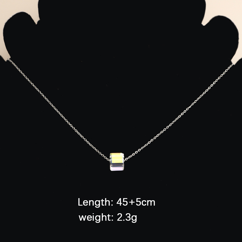 Titanium Steel 18K Gold Plated Simple Style Plating Square Glass Bead Pendant Necklace display picture 5