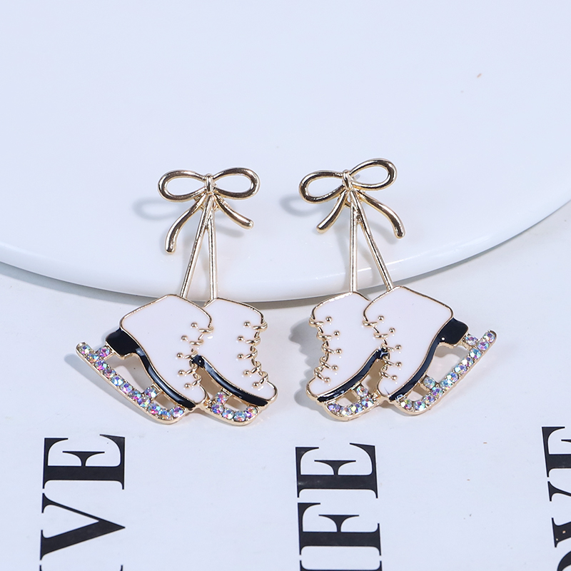 1 Pair Cute Skates Plating Inlay Alloy Diamond Gold Plated Drop Earrings display picture 5