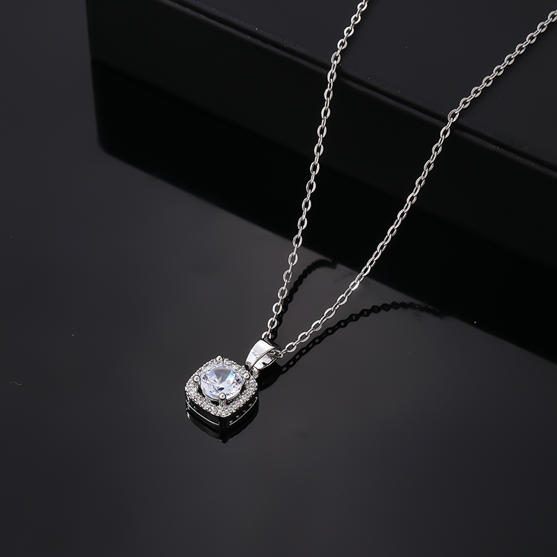 304 Stainless Steel Alloy Silver Plated Hip-Hop Vintage Style Simple Style Plating Inlay Square Zircon Pendant Necklace display picture 3