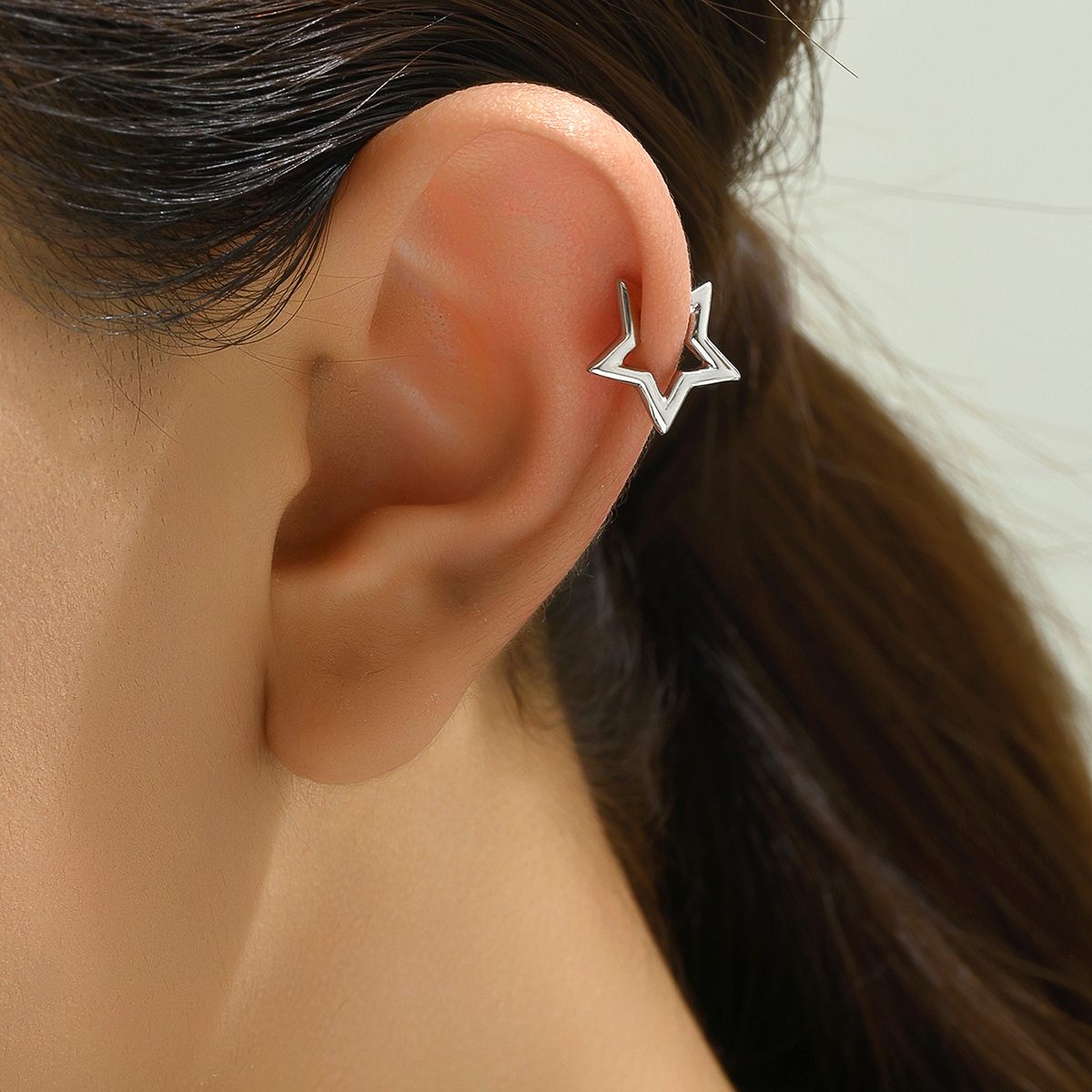 1 Pair Simple Style Pentagram Plating Copper White Gold Plated Ear Cuffs display picture 4