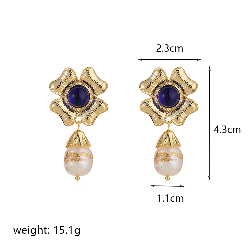 1 Pair Retro Flower Plating Inlay Copper Freshwater Pearl 14k Gold Plated Drop Earrings display picture 3