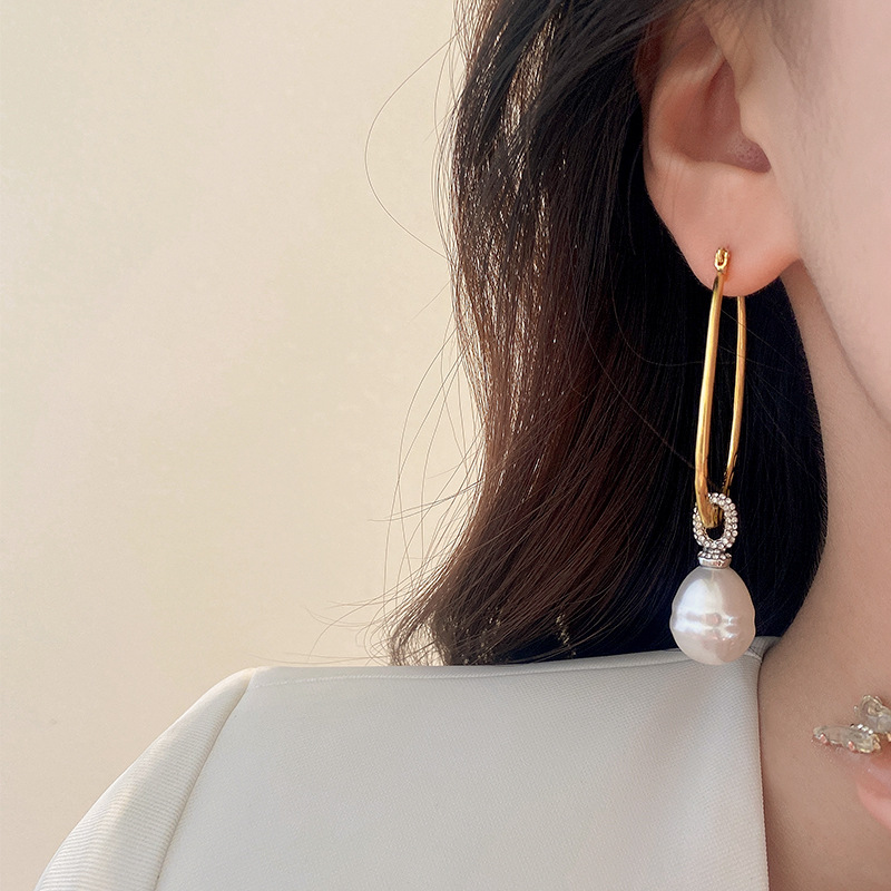 1 Pair Elegant Simple Style U Shape Inlay Imitation Pearl Alloy Zircon Gold Plated Drop Earrings display picture 7