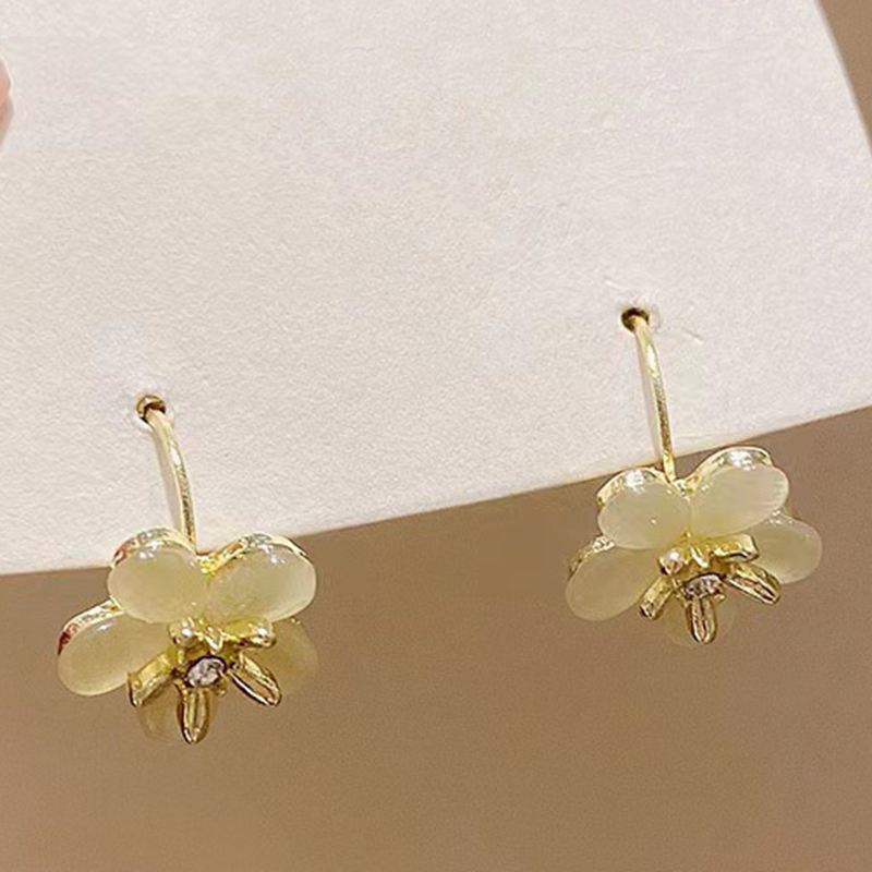 Wholesale Jewelry Elegant Simple Style Shiny Flower Alloy Rhinestones 24k Gold Plated Plating Inlay Ear Studs display picture 40