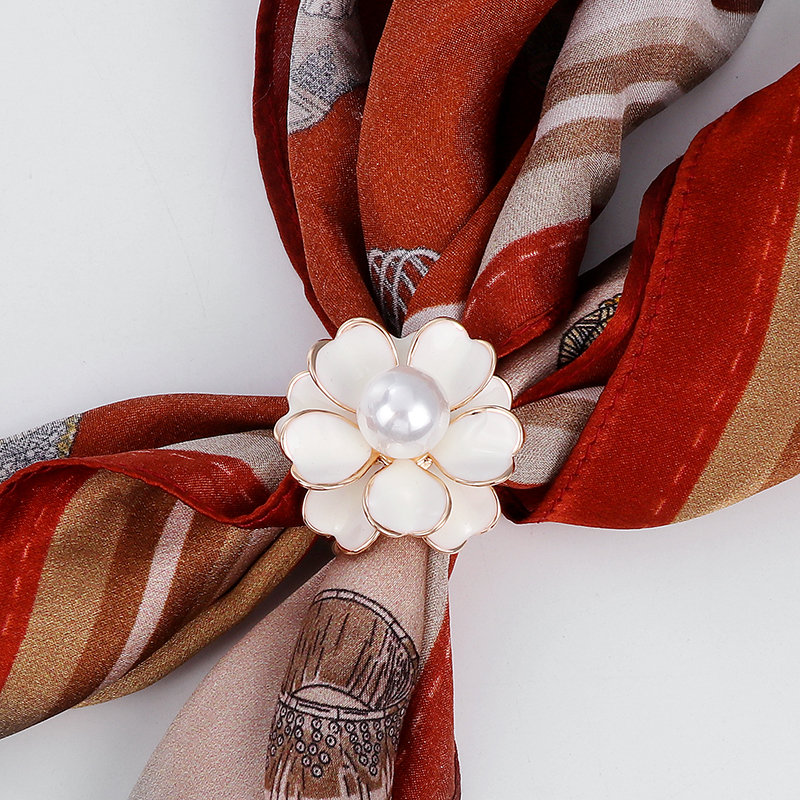 Sweet Simple Style Floral Stainless Steel Plating Inlay Pearl Women's Scarf Ring 1 Piece display picture 6