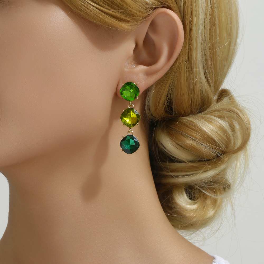 1 Pair Elegant Retro Geometric Inlay Alloy Rhinestones Drop Earrings display picture 5