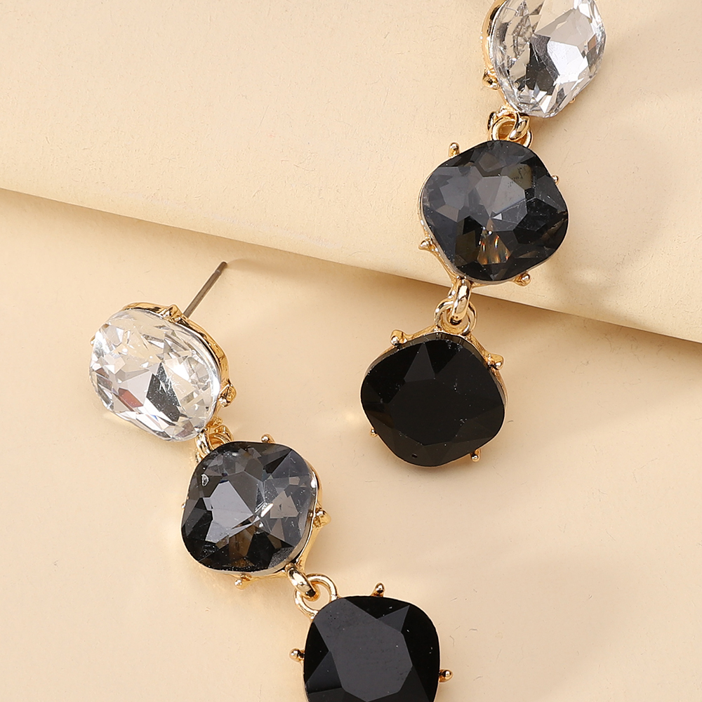 1 Pair Elegant Retro Geometric Inlay Alloy Rhinestones Drop Earrings display picture 4