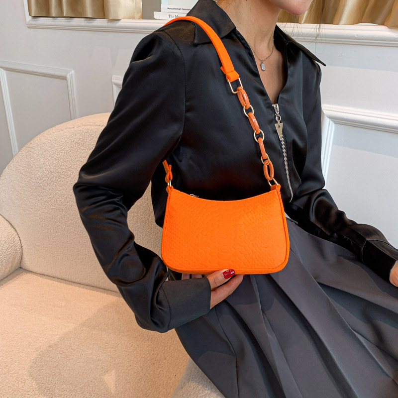 Women's All Seasons Felt Solid Color Vintage Style Square Zipper Shoulder Bag display picture 9