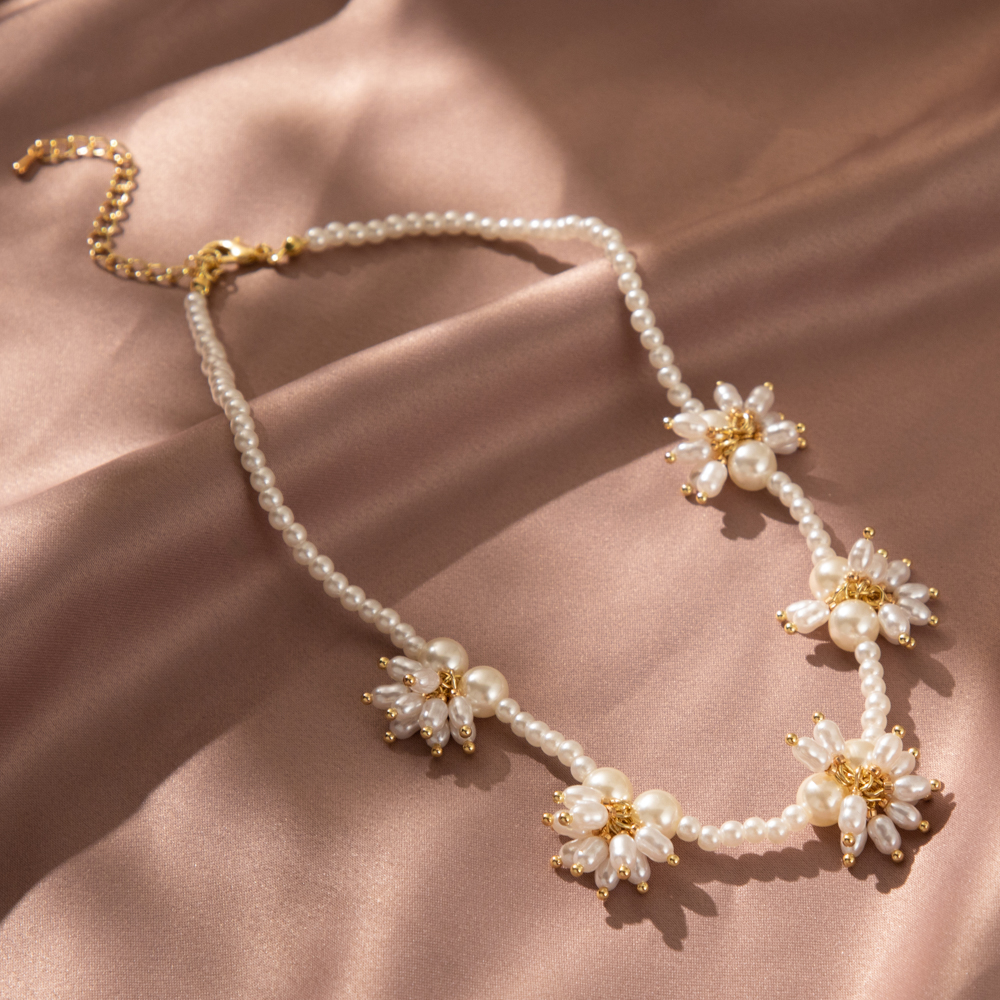 Dame Einfarbig Imitationsperle Perlen Überzug Frau Halskette display picture 2
