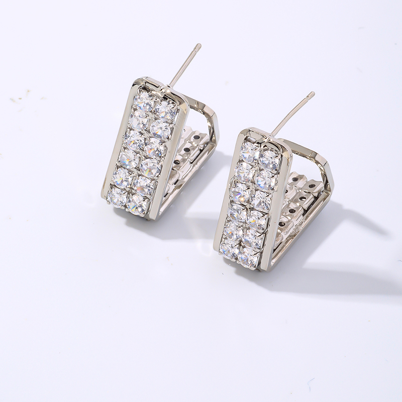 1 Pair Y2K Hip-Hop Simple Style Triangle Plating Inlay Copper Zircon Ear Studs display picture 4