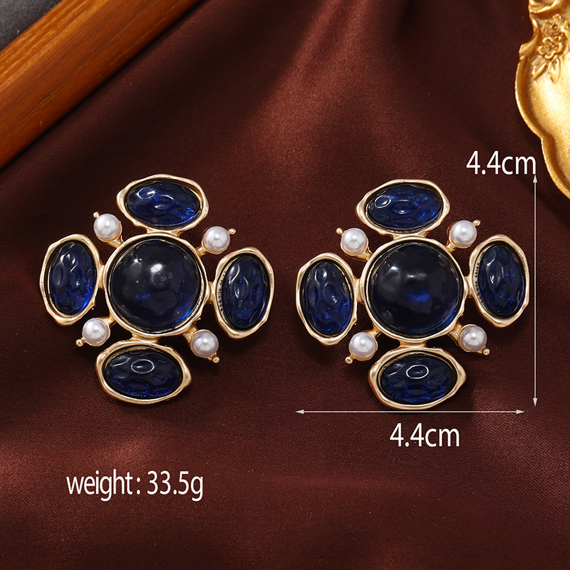 Wholesale Jewelry Retro Shiny Geometric Alloy Crystal Inlay Ear Studs display picture 5