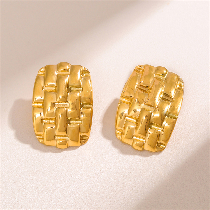1 Pair Retro Simple Style Plaid Rectangle Plating 201 Stainless Steel 18K Gold Plated Ear Studs display picture 2