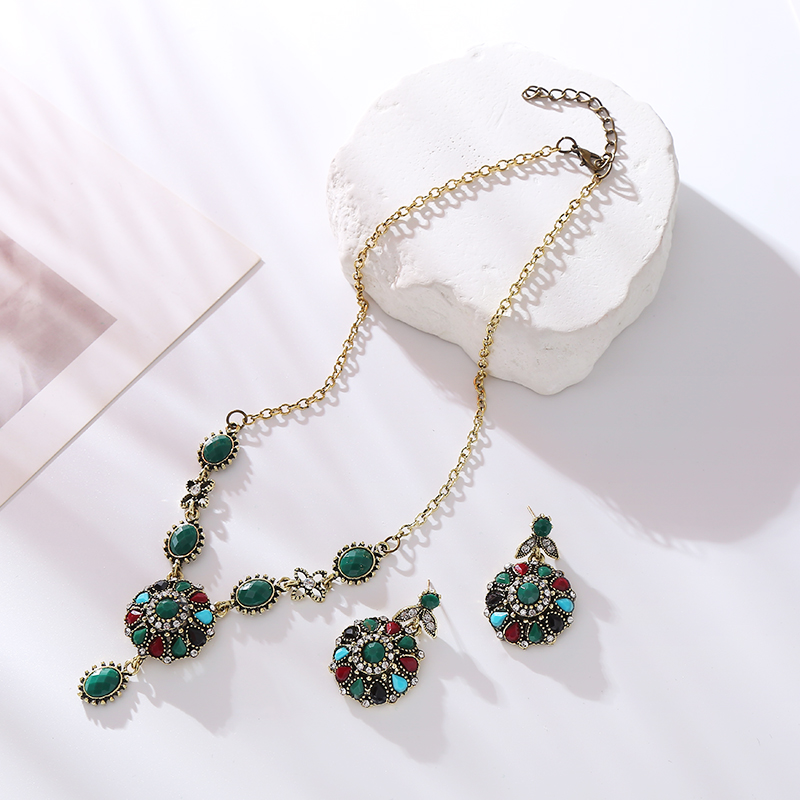 Elegant Flower Alloy Inlay Rhinestones Women's Earrings Necklace display picture 5
