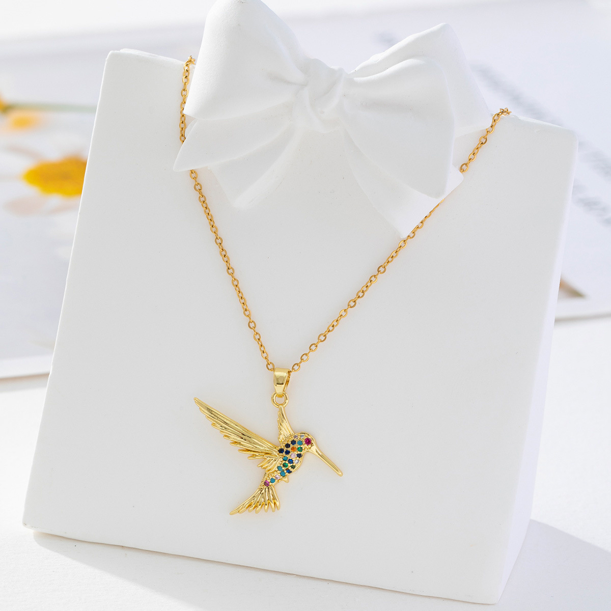 Simple Style Bird Copper Inlay Zircon Pendant Necklace display picture 2