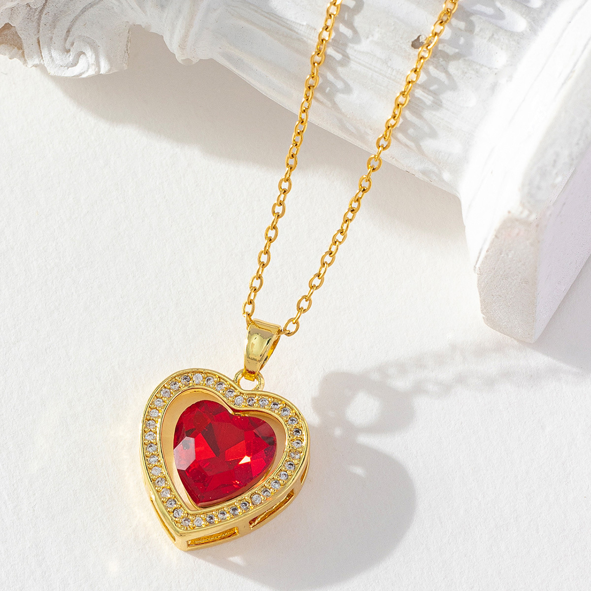 Sweet Heart Shape Copper Zircon Pendant Necklace In Bulk display picture 1