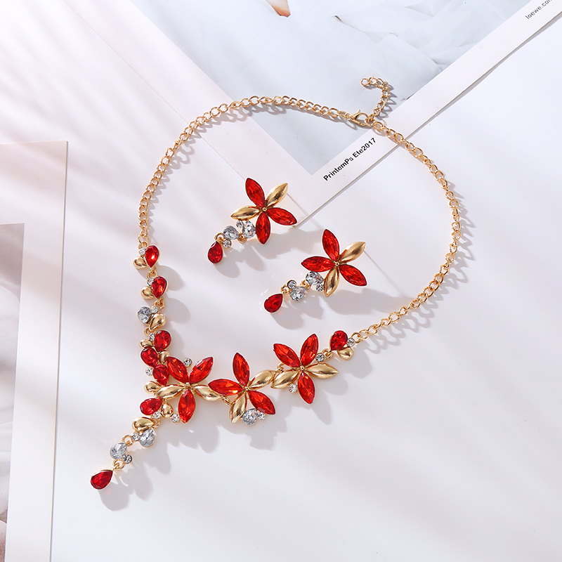 Elegant Shiny Flower Alloy Inlay Rhinestones Women's Earrings Necklace display picture 3