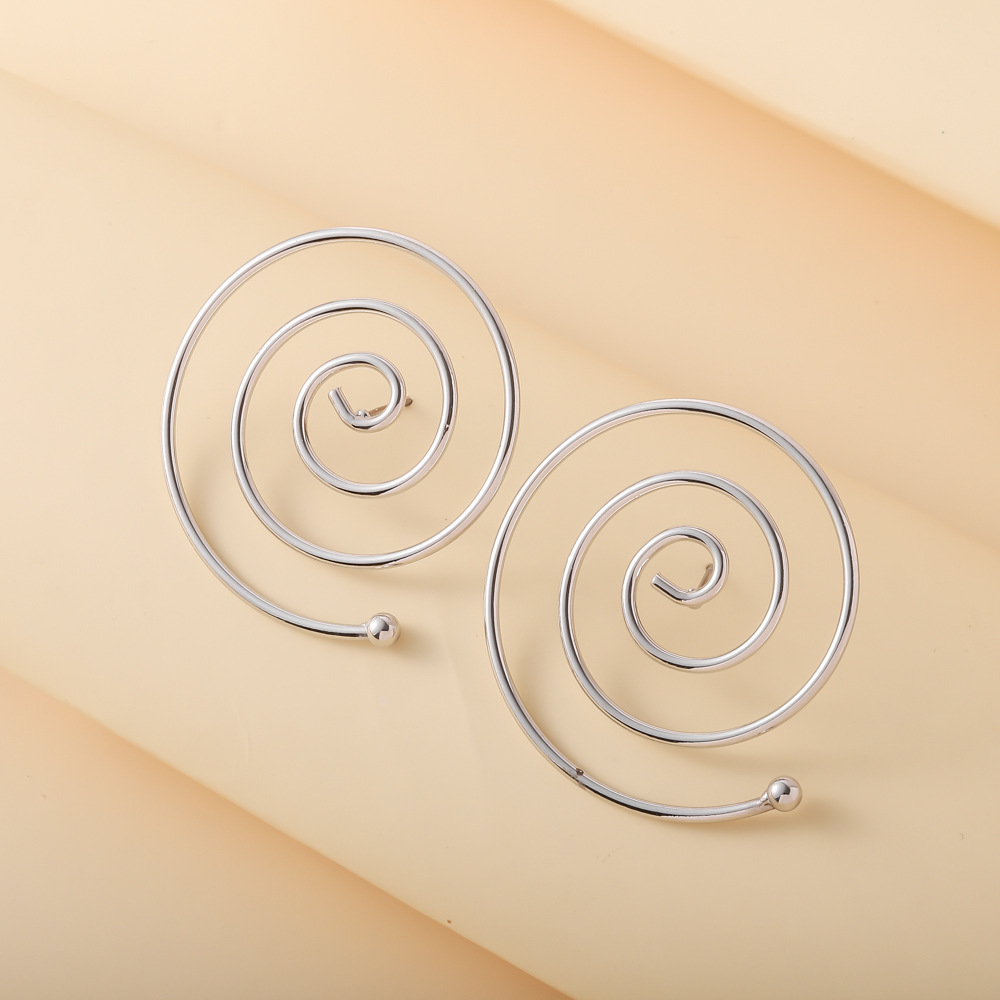 1 Pair Exaggerated Simple Style Geometric Plating Hollow Out Metal Silver Plated Earrings display picture 4