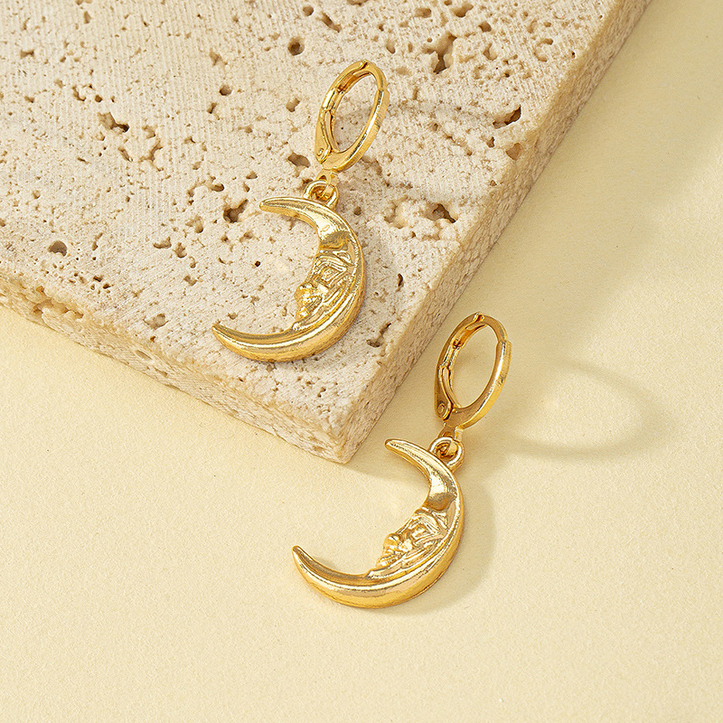 1 Pair Retro Simple Style Moon Plating Alloy Gold Plated Drop Earrings display picture 2