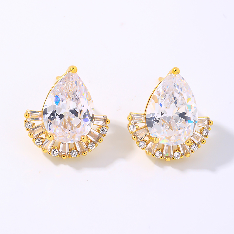 1 Pair Simple Style Shiny Water Droplets Plating Inlay Copper Zircon White Gold Plated Gold Plated Ear Studs display picture 4