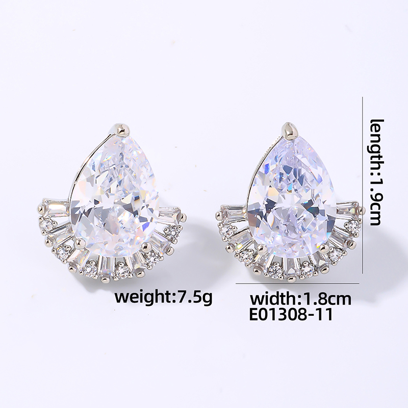 1 Pair Simple Style Shiny Water Droplets Plating Inlay Copper Zircon White Gold Plated Gold Plated Ear Studs display picture 1