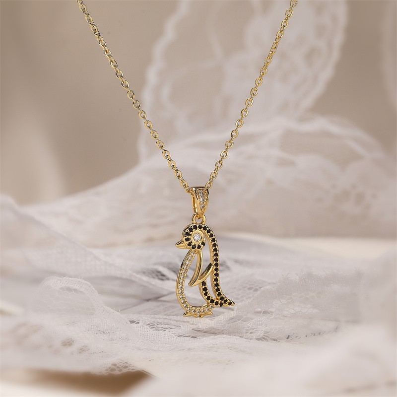 Ig Style Simple Style Tortoise Animal Bird Copper Plating Inlay Zircon Gold Plated Pendant Necklace display picture 5