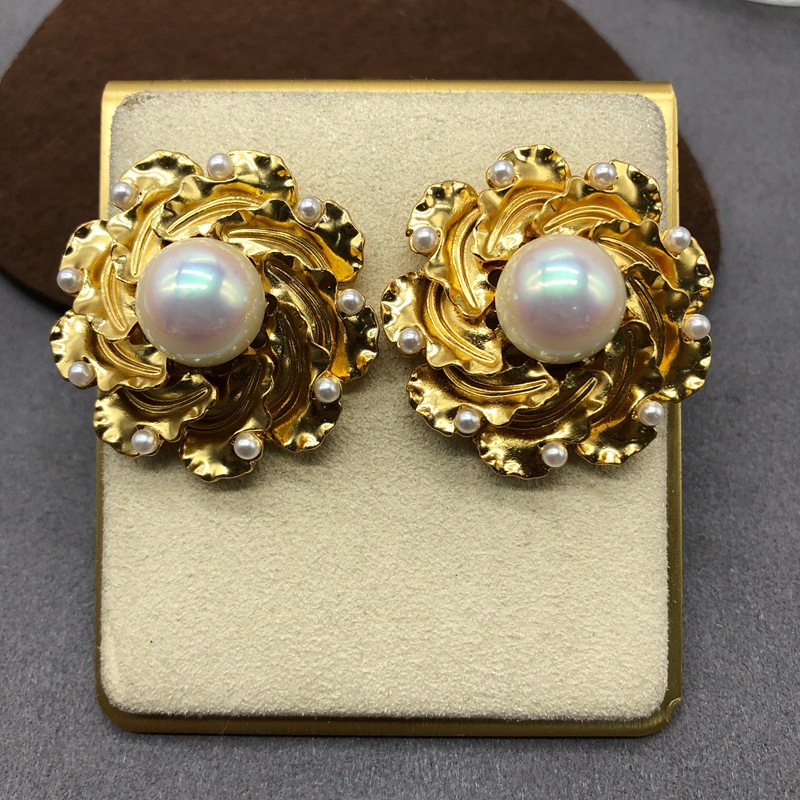 Bijoux En Gros Mignon Style Vintage Style Simple Fleur Alliage Perles Artificielles Plaqué Or Placage Incruster Boucles D'oreilles display picture 4