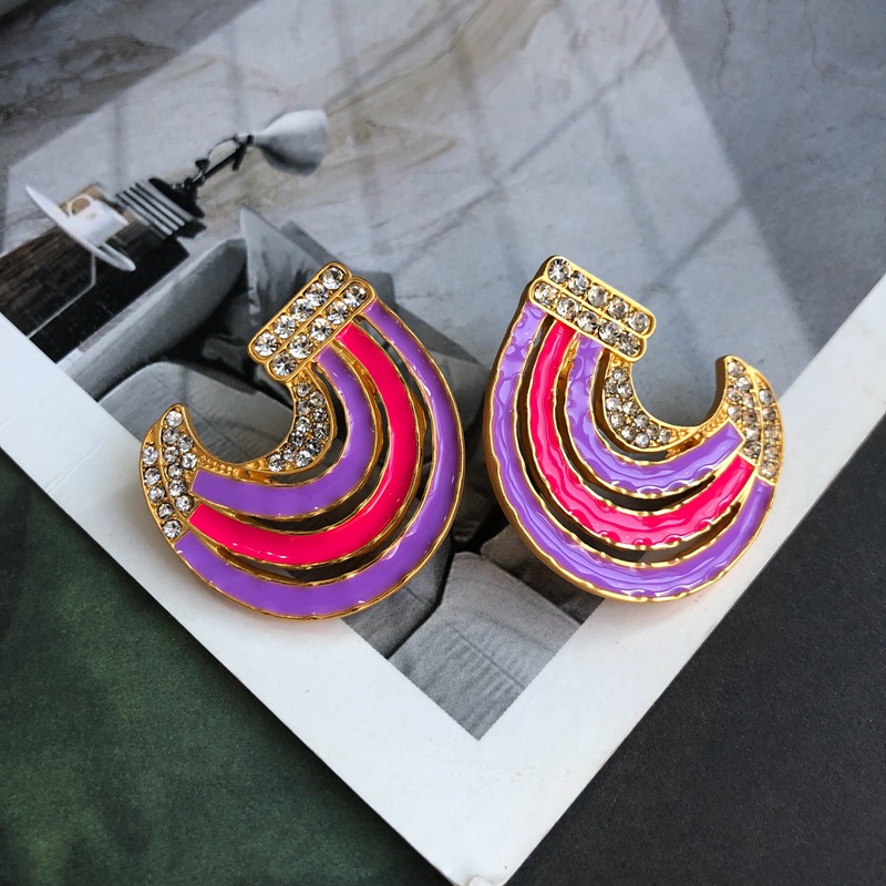 1 Pair Retro Geometric Animal Rainbow Plating Inlay Alloy Zircon Gold Plated Ear Studs display picture 7