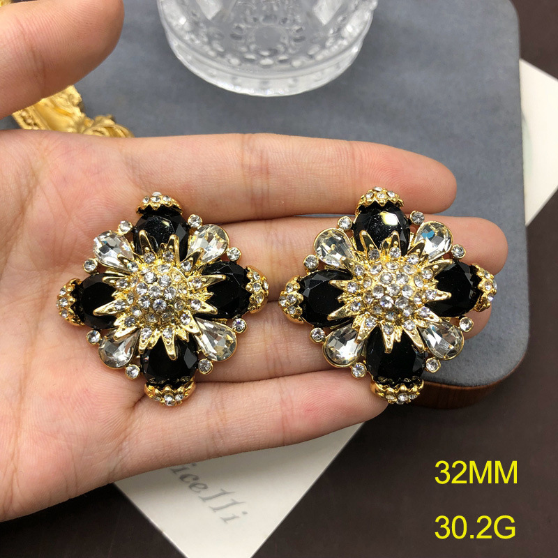 Wholesale Jewelry Retro Flower Alloy Zircon Plating Inlay Ear Studs display picture 4