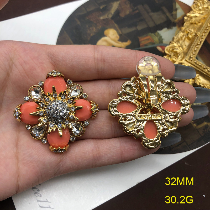 Wholesale Jewelry Retro Flower Alloy Zircon Plating Inlay Ear Studs display picture 11