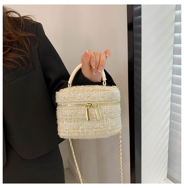 Women's All Seasons Pu Leather Woven Material Plaid Elegant Square Zipper Handbag display picture 3