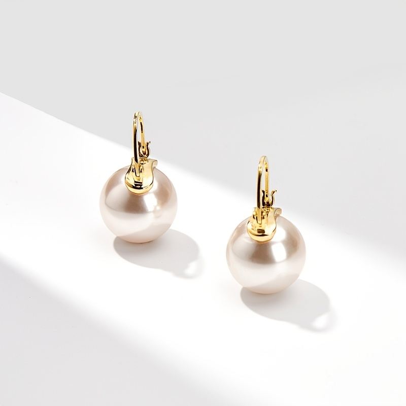 1 Pair Elegant Round Plating Inlay Copper Pearl Drop Earrings display picture 9