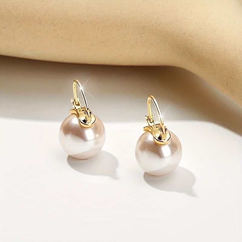 1 Pair Elegant Round Plating Inlay Copper Pearl Drop Earrings display picture 6