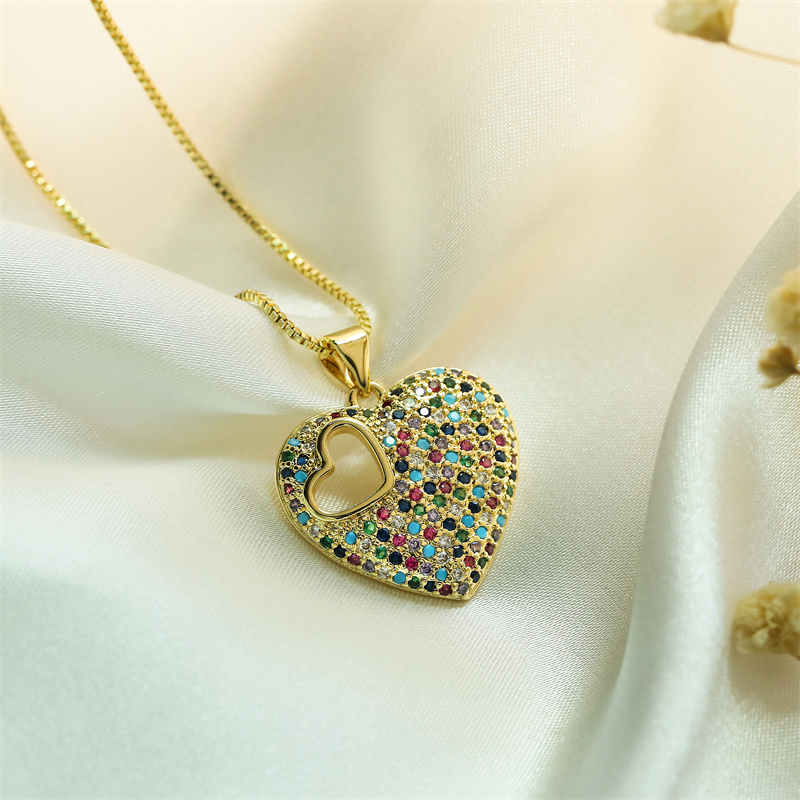 Simple Style Heart Shape Copper Plating Inlay Zircon Gold Plated Pendant Necklace display picture 10