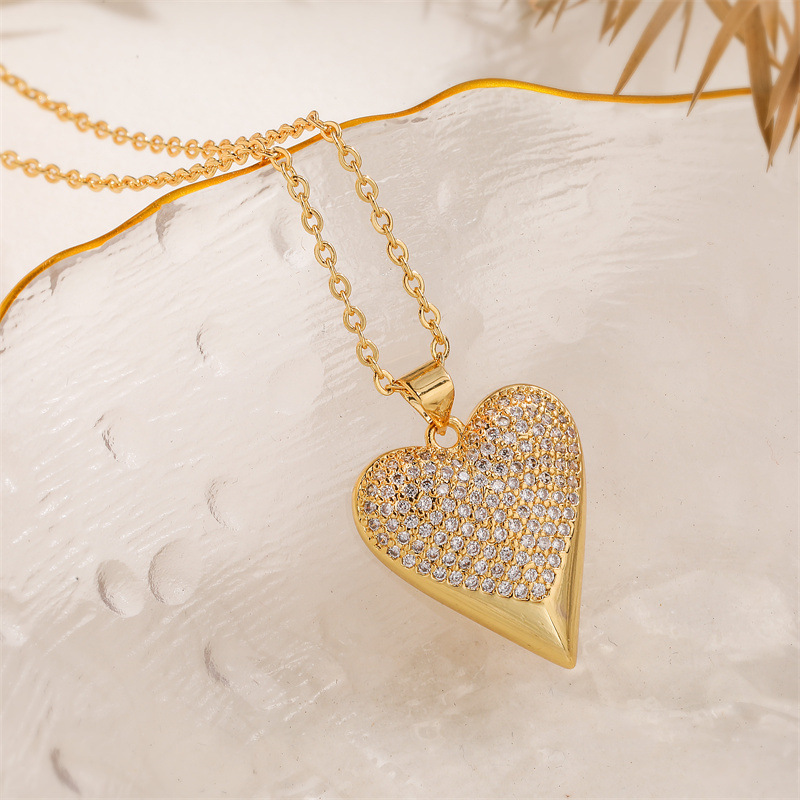 Simple Style Heart Shape Copper Plating Inlay Zircon Gold Plated Pendant Necklace display picture 8
