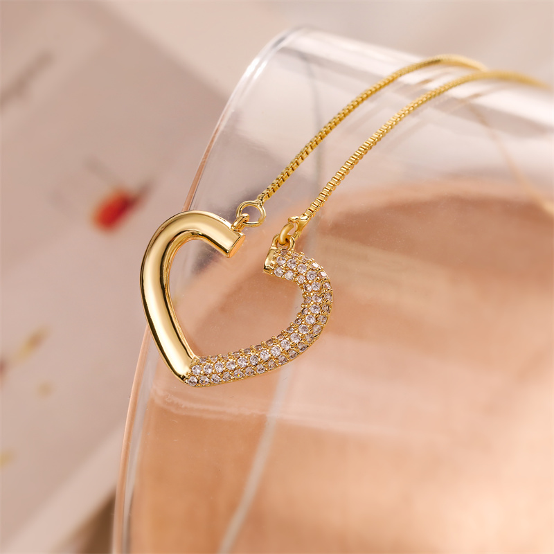 Simple Style Heart Shape Copper Plating Inlay Zircon Gold Plated Pendant Necklace display picture 8