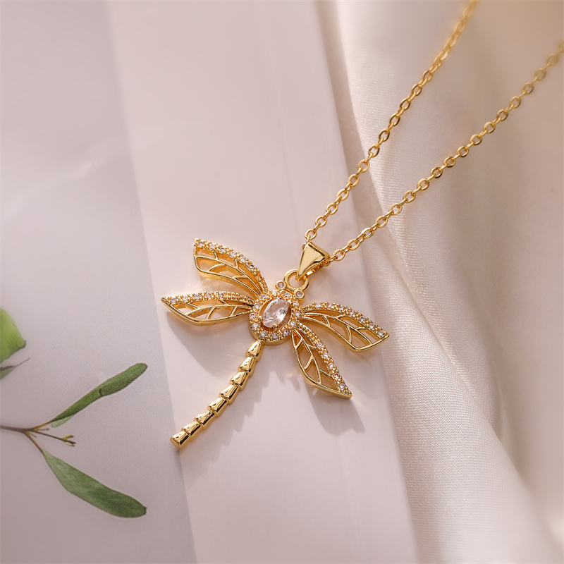 Simple Style Dragonfly Copper Plating Inlay Zircon Gold Plated Pendant Necklace display picture 6