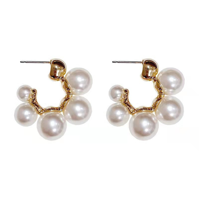 Wholesale Jewelry Elegant Simple Style Classic Style Geometric Imitation Pearl Alloy Ear Studs display picture 5