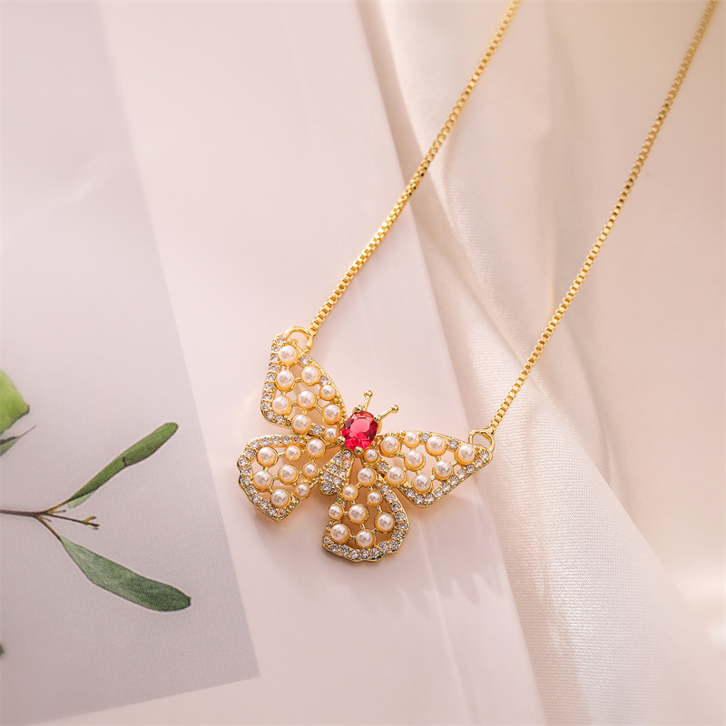 Einfacher Stil Libelle Kupfer Überzug Inlay Zirkon Vergoldet Halskette Mit Anhänger display picture 6