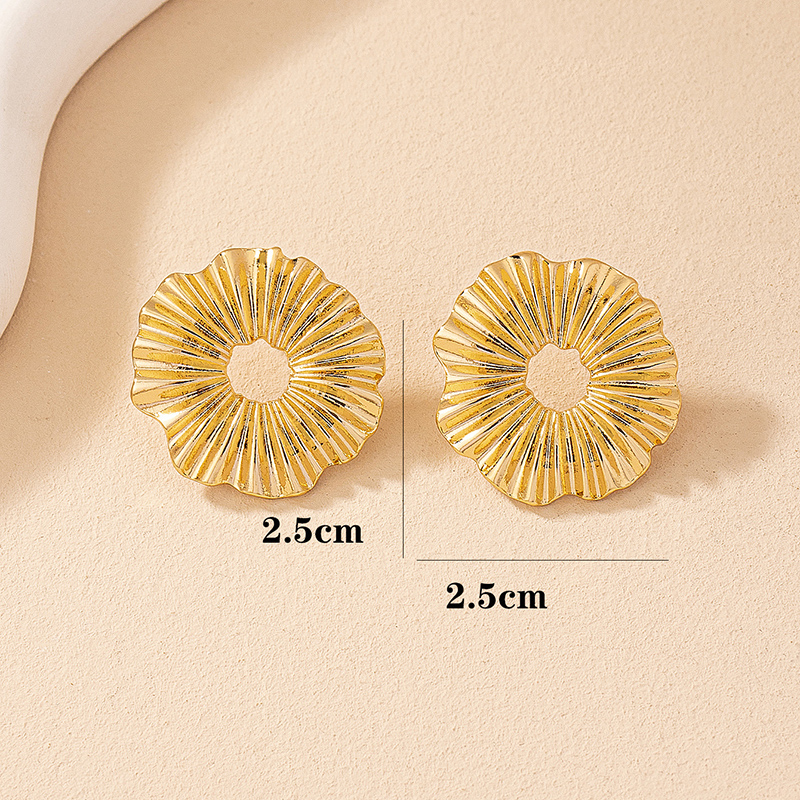 1 Pair Simple Style Classic Style Commute Circle Plating Alloy Ferroalloy 14k Gold Plated Silver Plated Ear Studs display picture 5