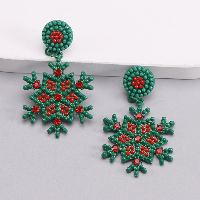 1 Piece Nordic Style Streetwear Snowflake Inlay Alloy Beads Gold Plated Drop Earrings display picture 18