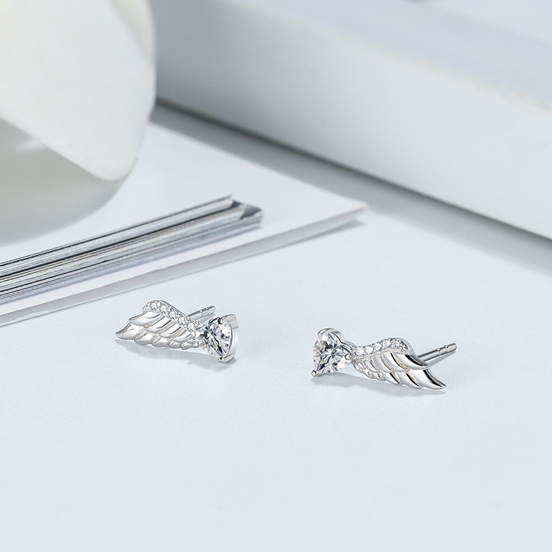 1 Pair Simple Style Classic Style Wings Plating Inlay Sterling Silver Zircon White Gold Plated Rhodium Plated Silver Plated Ear Studs display picture 4